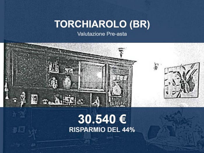 Appartamento quadrilocale in vendita in Via Giacomo Leopardi, Centro, Torchiarolo