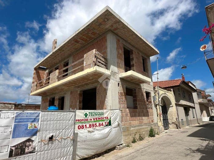 Casa quadrilocale in vendita in Secondo Vico Cavour, Parete