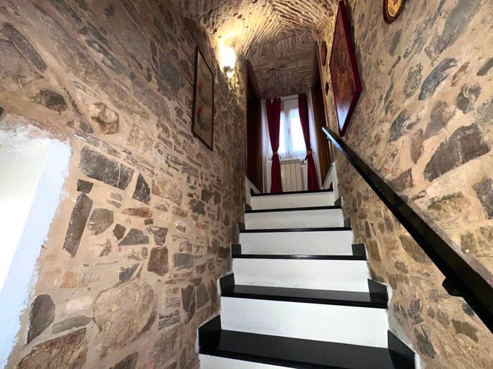 Casa quadrilocale in vendita in Via Edmondo De Amicis, Poggi, Imperia