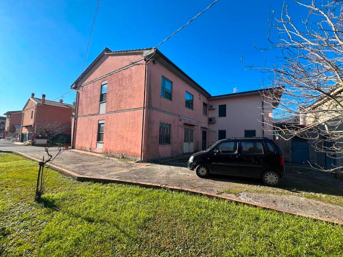 Casa con 6 locali in vendita in Via della Vecchia Stazione, Centro, Bientina