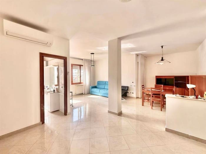 Appartamento con 5 locali in vendita in Viale Vittor Pisani, Sottomarina, Chioggia