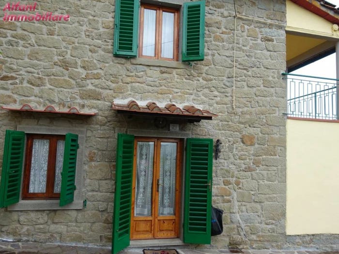 Casa trilocale in vendita in Loc Battifolle a Monte, Castel San Niccolò