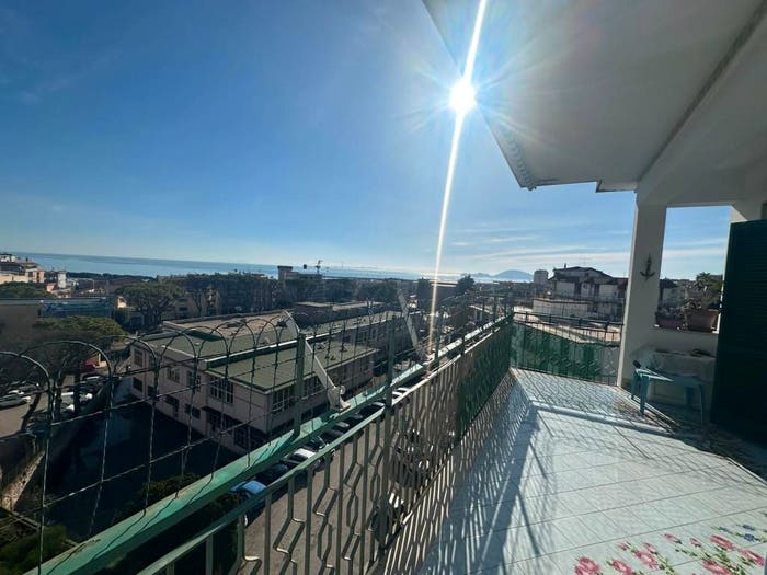 Appartamento con 6 locali in vendita in Via dell'Acquedotto Romano, Centro, Formia