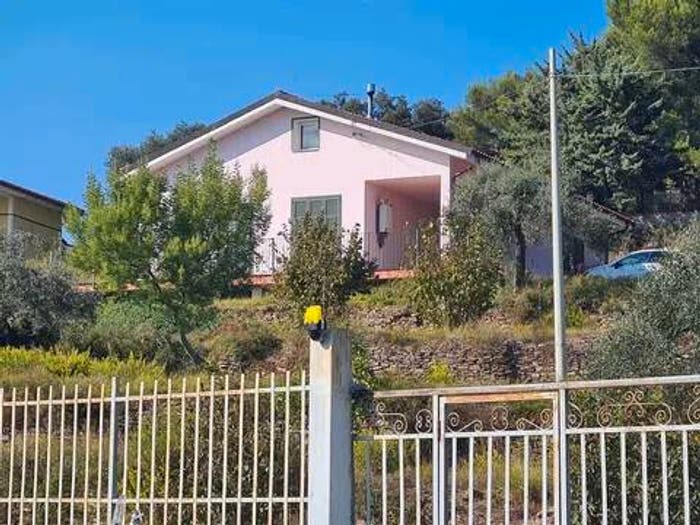 Casa con 5 locali in vendita in Via Castello Romano No Number, Laigueglia