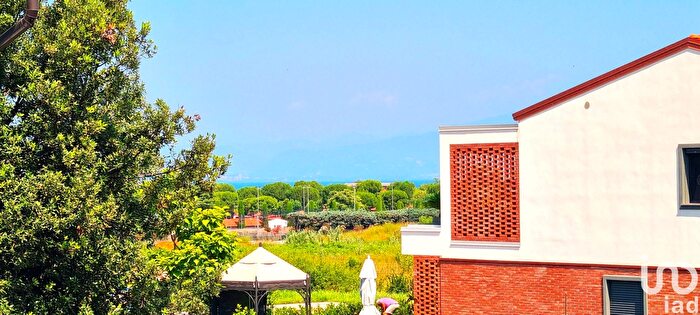 Appartamento quadrilocale in vendita in Via Via Pasubio, Peschiera Del Garda