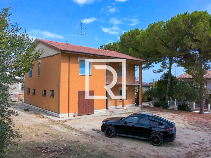 Casa con 6 locali in vendita in PONTE OSPEDALETTO, Budrio, Longiano