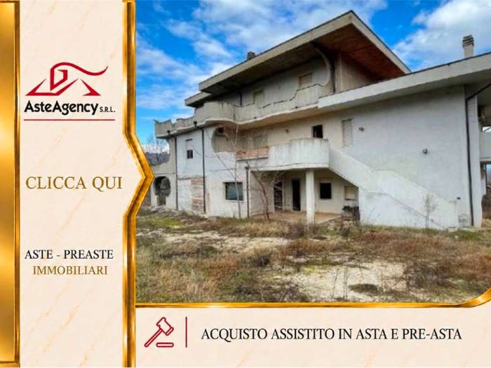 Appartamento con 6 locali in vendita in Contrada Colli Mampioppo, Scafa