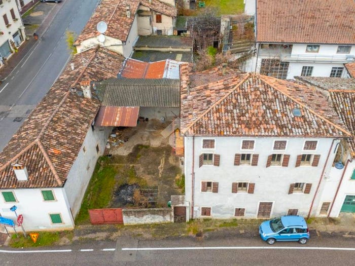 Casa con 5 locali in vendita in Via Minazzi, Centro, Badia Calavena