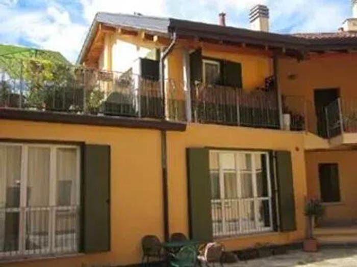 Appartamento trilocale in vendita in Via Chiesa Molinari A, Centro, Erba