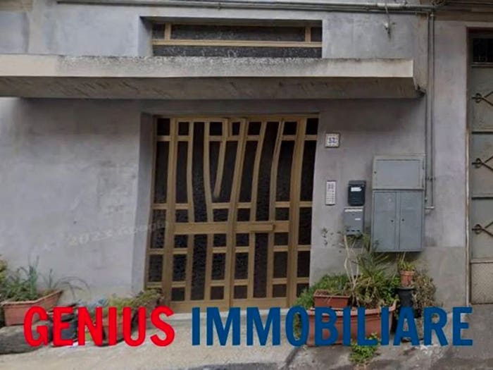 Appartamento con 5 locali in vendita in Via Stati Uniti D'America, Biancavilla