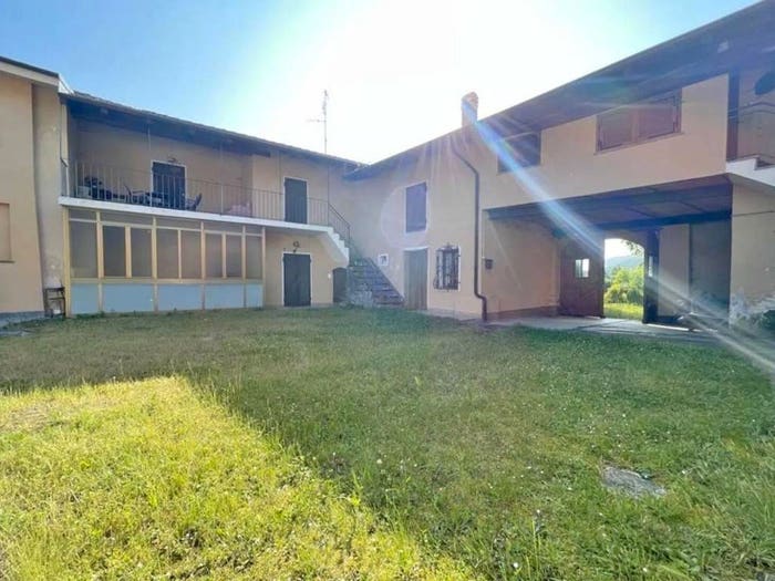 Casa con 6 locali in vendita in Via Riba, Tetti, Dronero