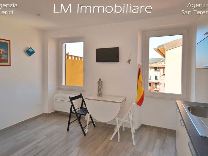 Appartamento bilocale in vendita in Salita Revellino, Lerici Paese, Lerici
