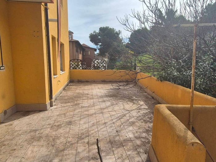 Appartamento quadrilocale in vendita in Via Giovan Battista Pergolesi, Centro, Falconara Marittima
