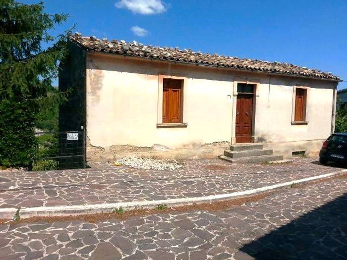 Casa trilocale in vendita in Via Elcina, Centro, Serramonacesca