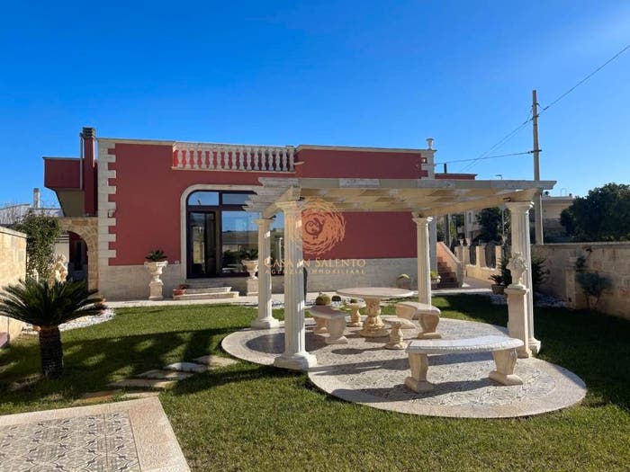 Casa con 6 locali in vendita in Via Giuseppe Verdi, Tiggiano