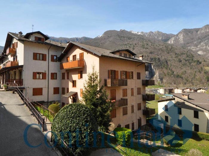 Appartamento bilocale in vendita in Via Roma, Piazza Brembana
