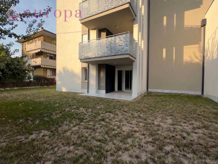 Appartamento trilocale in vendita in piazza san lorenzo, Rorai Grande Grigoletti, Pordenone