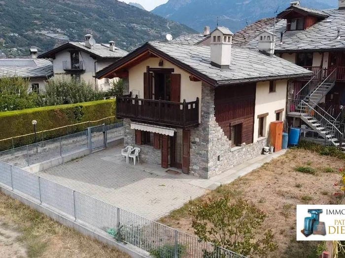 Casa con 5 locali in vendita in La Bagne, Centro, Gressan