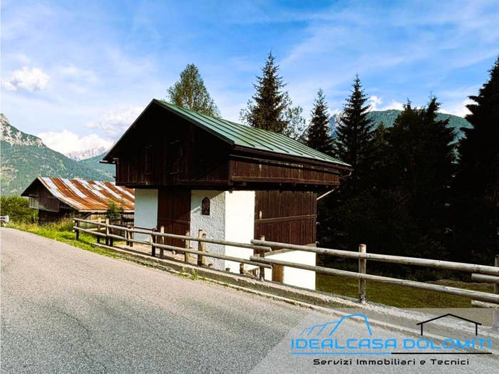 Casa con 5 locali in vendita in Via Costalta, Santo Stefano di Cadore