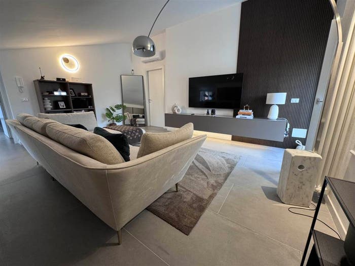Appartamento con 6 locali in vendita in Località montonale basso, Entroterra, Desenzano del Garda