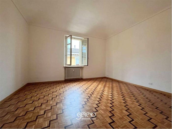 Appartamento quadrilocale in affitto in Via Felice Cavallotti, Centro, Cuneo