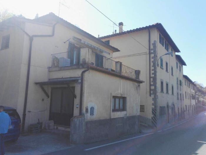 Casa con 5 locali in vendita in Via G Garibaldi, Centro, Rufina