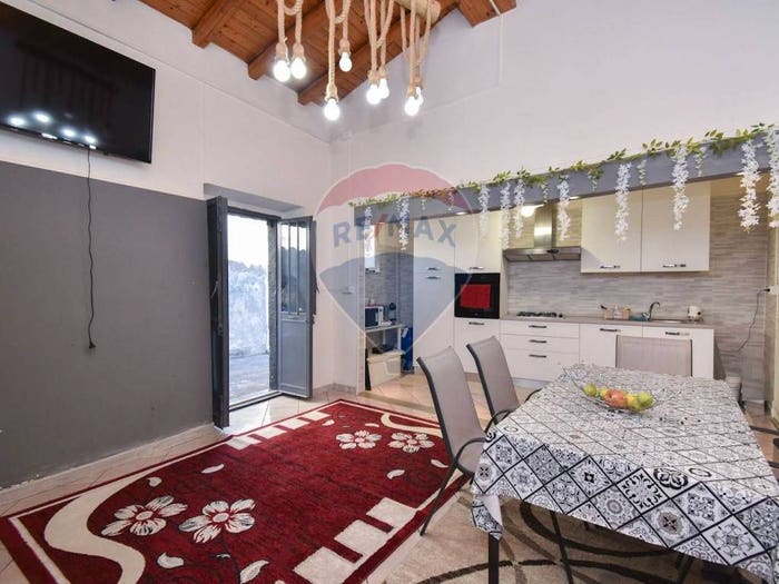 Casa con 6 locali in vendita in Via Porto Salvo, Ospedale Sciarelle Aci Platani, Acireale