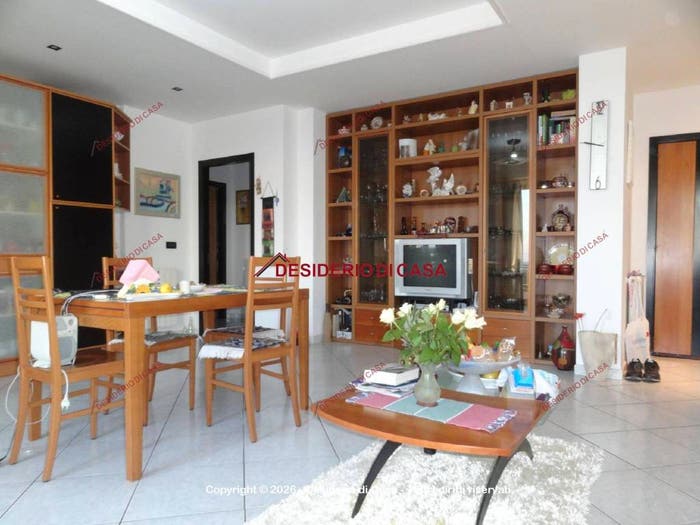 Appartamento trilocale in vendita in Stretto Pozzo Caliri, Centro, Barcellona Pozzo di Gotto