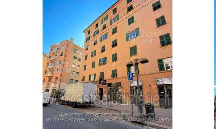 Appartamento con 5 locali in vendita in Via Germano Jori, Certosa, Genova