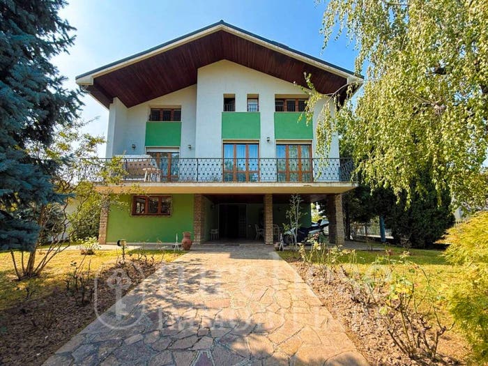 Casa con 6 locali in vendita in Via Fratelli Rossi, Canovine, Bergamo
