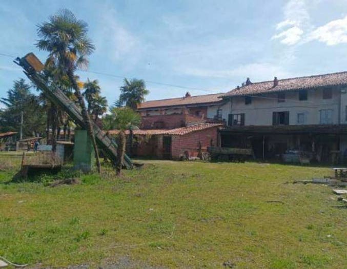 Appartamento trilocale in vendita in Strada Valle, Albiano d'Ivrea