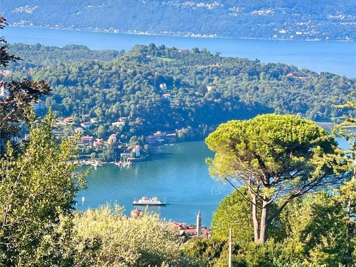 Casa con 6 locali in vendita in Prof Monteggia, Laveno, LavenoMombello