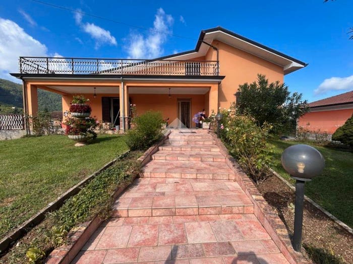 Casa con 6 locali in vendita in Via Roma, Centro, Villa Latina