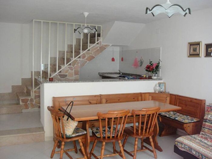 Casa trilocale in vendita in Via Spirito Santo, Centro, Osilo
