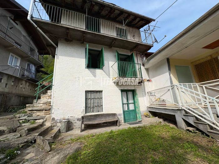 Casa quadrilocale in vendita in Via Catelli, Centro, Mezzenile