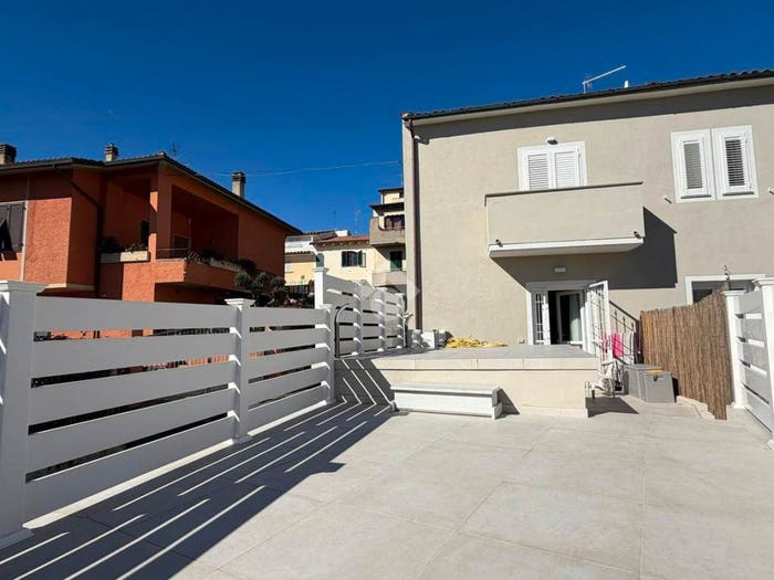 Appartamento trilocale in vendita in Via Macia, Comeana, Carmignano