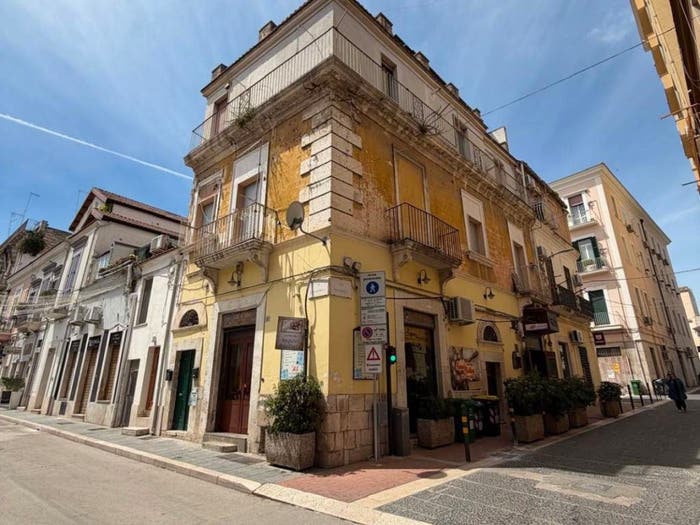 Appartamento trilocale in vendita in Via Saverio Altamura, Via della Repubblica Piazza San Francesco, Foggia