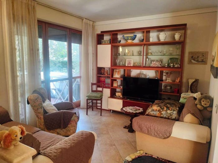 Appartamento con 5 locali in vendita in Via Luciano Manara, Centro, Calenzano