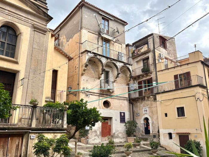 Appartamento con 5 locali in vendita in Corso Giuseppe Garibaldi, Centro, Paola