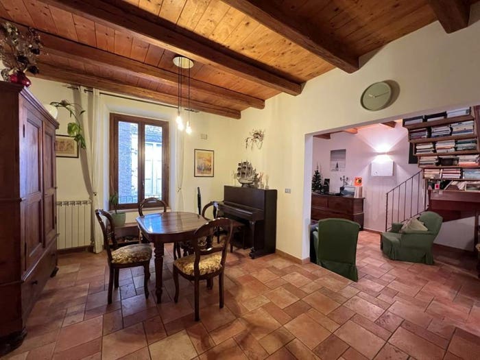 Appartamento con 6 locali in vendita in Piazza dell'Indipendenza, Centro Storico, Jesi