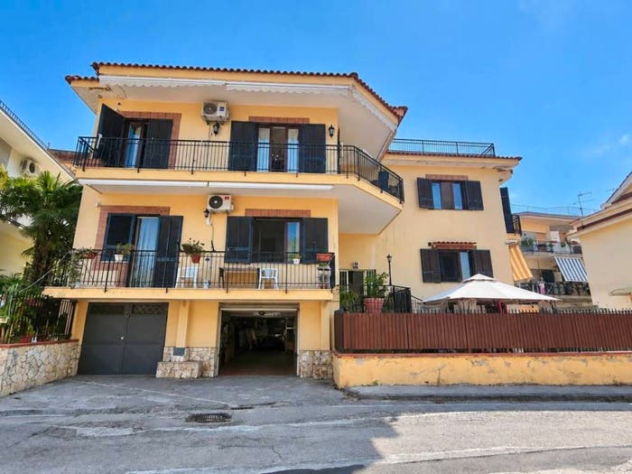 Appartamento quadrilocale in vendita in Viale Cortiello, San Sebastiano al Vesuvio