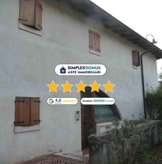 Casa con 6 locali in vendita in Via Traversa Capitelllo, Concamarise