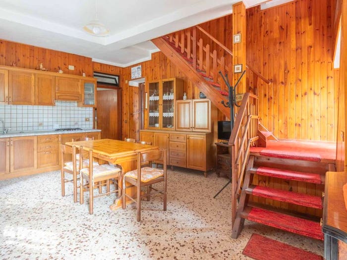 Casa con 5 locali in vendita in Via Goffredo Mameli, Centro, Tarano