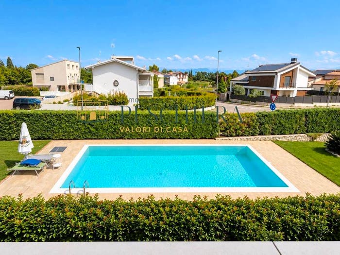 Appartamento quadrilocale in vendita in Via Dottor Mario Massagrande, Valeggio sul Mincio