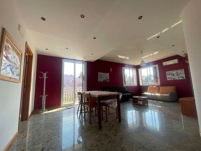 Appartamento trilocale in vendita in via Guglielmo Marconi, Solarino