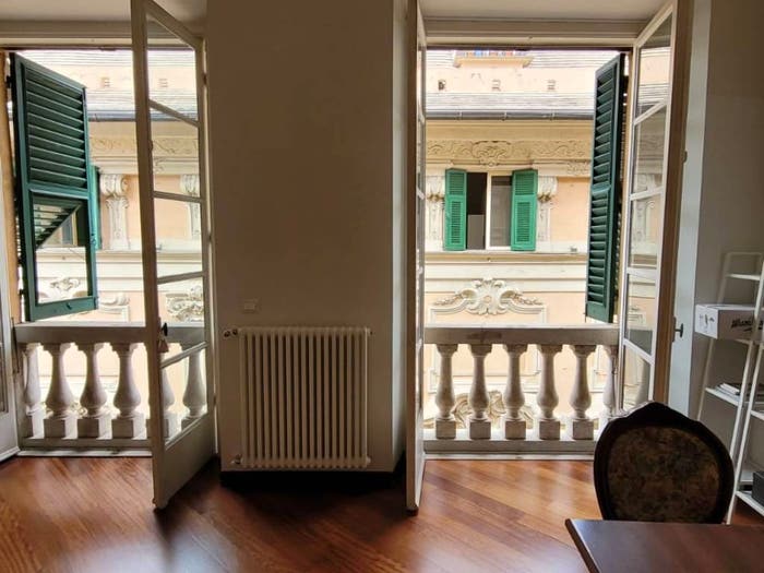 Appartamento trilocale in vendita in Via Lomellini, Maddalena, Genova