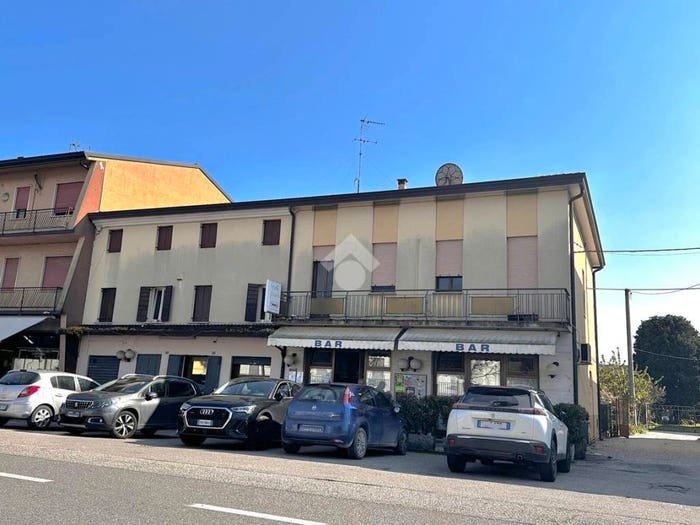 Appartamento con 6 locali in vendita in Via Moniego, Moniego, Noale