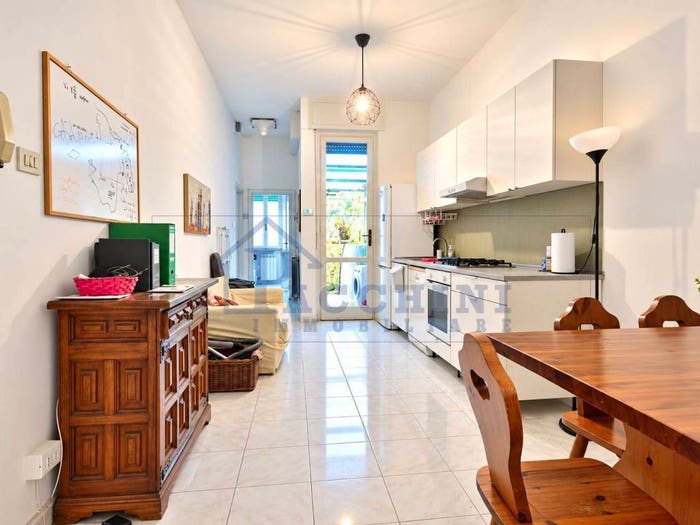 Appartamento trilocale in vendita in Via Santa Marta, Landi, Pisa