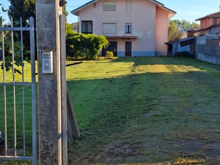 Casa con 6 locali in vendita in Via Circonvallazione, Feletto