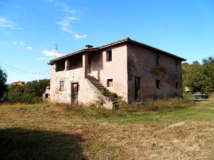 Casa con 6 locali in vendita in Via della Resistenza, Tavernelle, Panicale